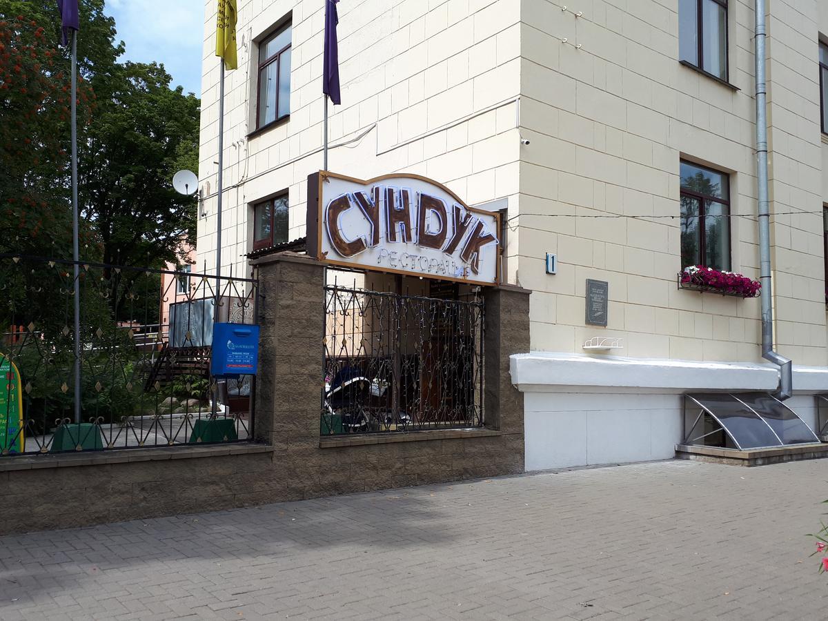 Apartment Dom Kino Minsk Bagian luar foto