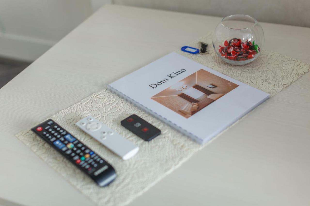 Apartment Dom Kino Minsk Bagian luar foto
