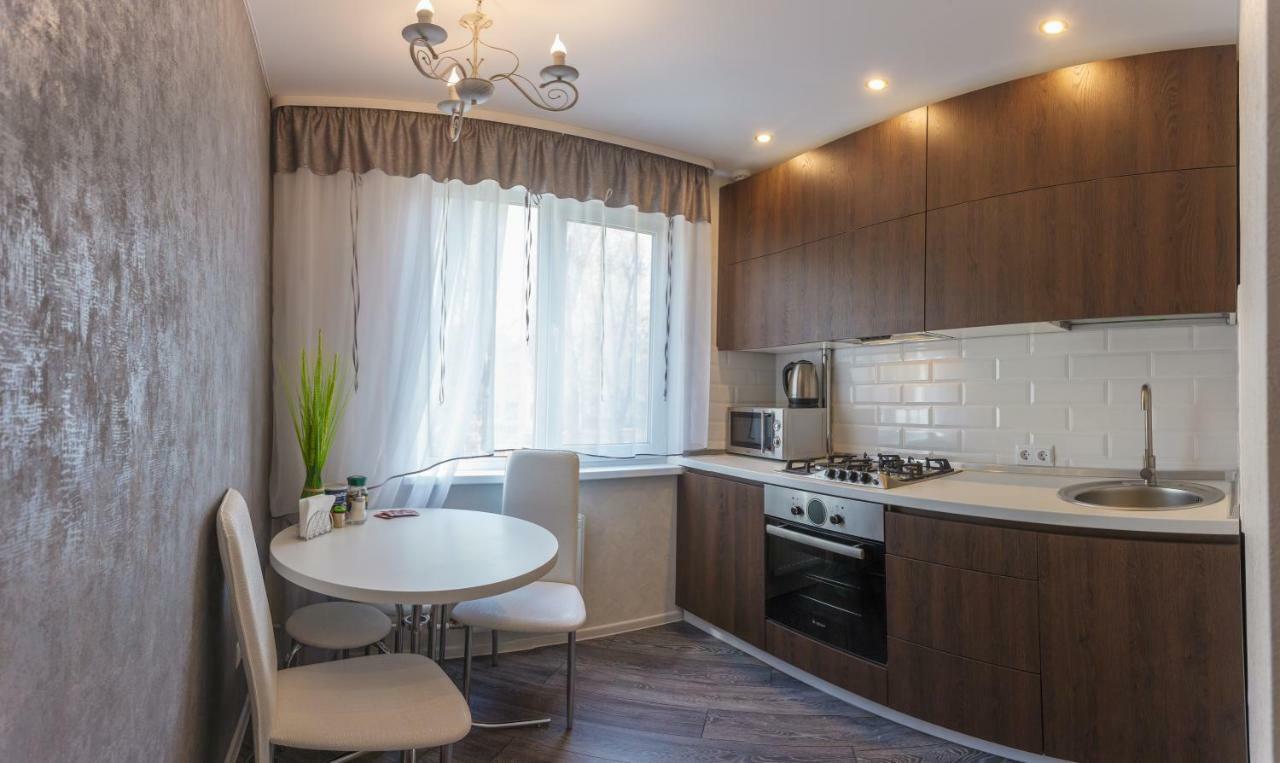 Apartment Dom Kino Minsk Bagian luar foto