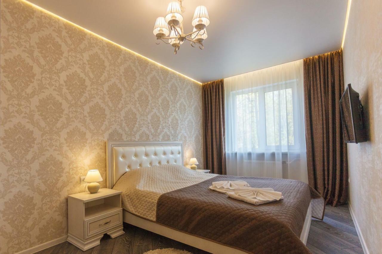 Apartment Dom Kino Minsk Bagian luar foto